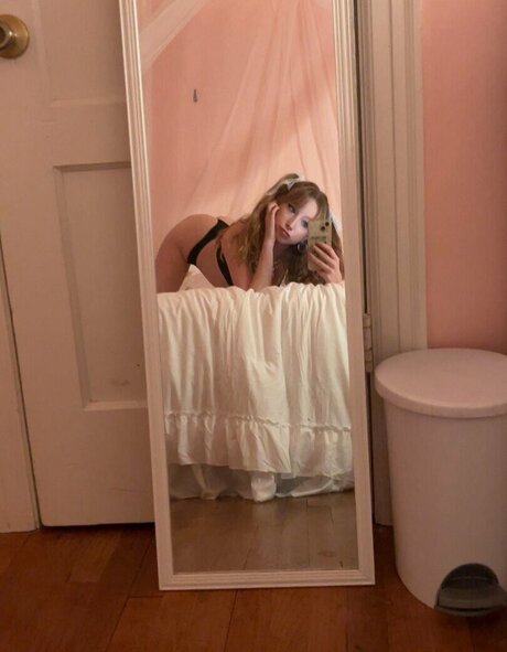 Nacktes geleaktes OnlyFans-Foto von Prettyemprinces