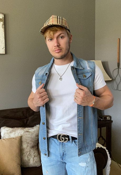 Nacktes geleaktes OnlyFans-Foto von Michaelcass91