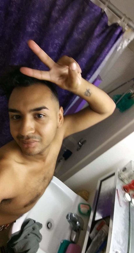 Raymond Navarro Rexannosaurus Rex