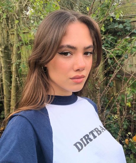 Saoirse Alicia Behzadi