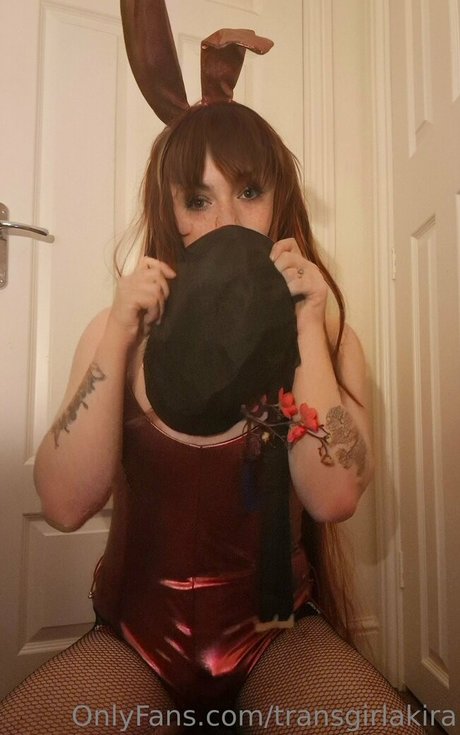 Transgirlakira