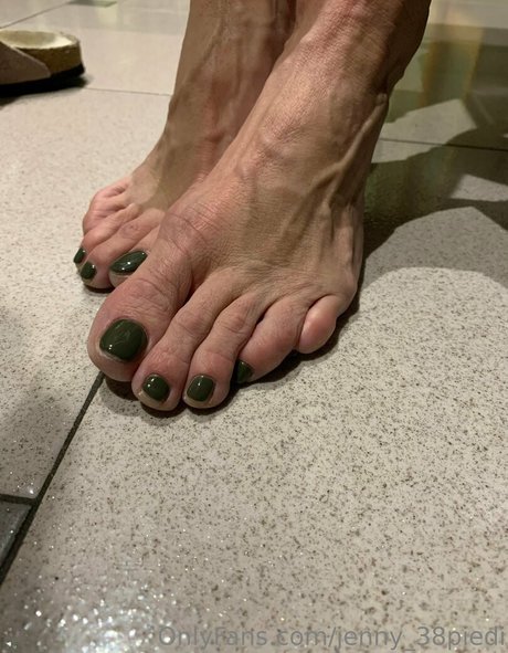 Jenny38piedi
