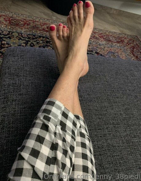 Jenny38piedi