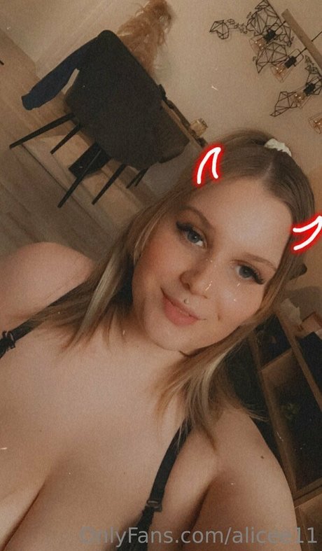 Alicee11