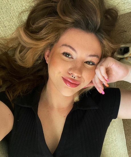 Nacktes geleaktes OnlyFans-Foto von Kendi Ken Asmr