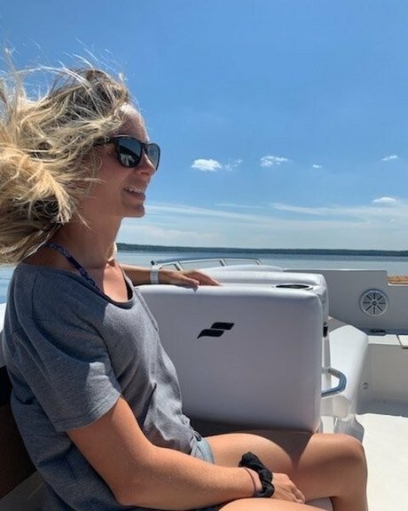 Littlewaistinyourface