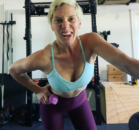 Katee Sackhoff