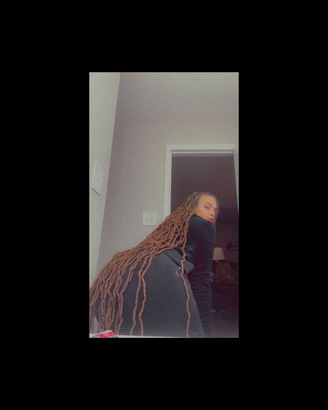 Nacktes geleaktes OnlyFans-Foto von Oceannea