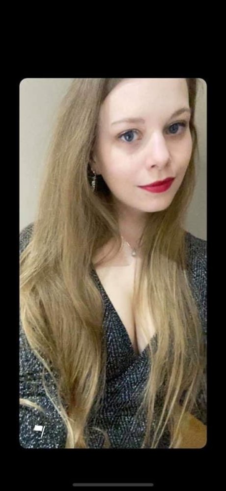 Nacktes geleaktes OnlyFans-Foto von Phoebeleigh22