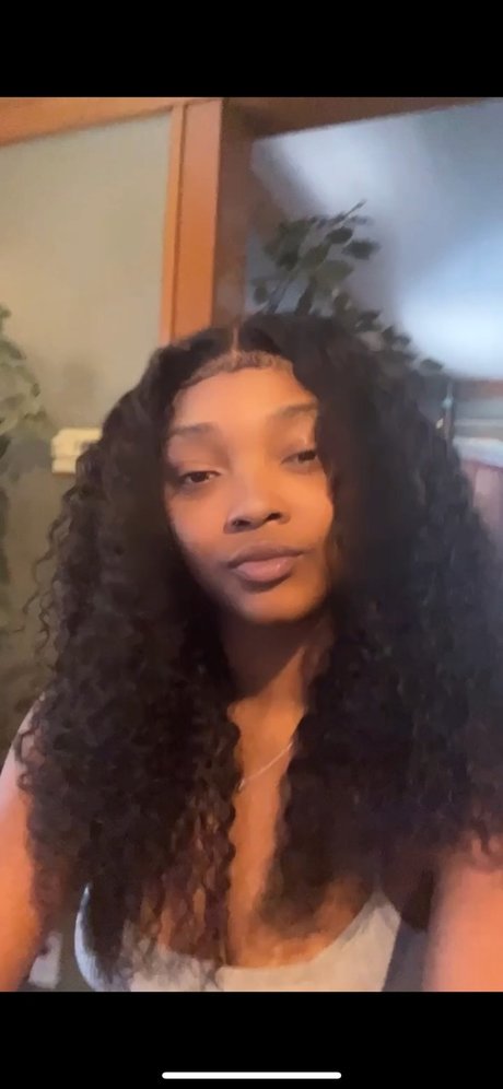 Nacktes geleaktes OnlyFans-Foto von Kae Money