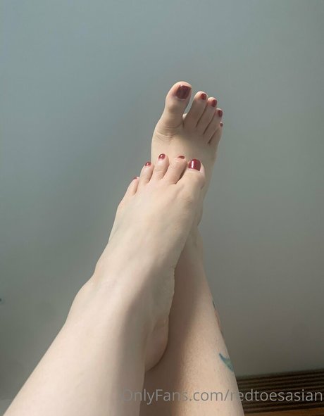 Redtoesasian