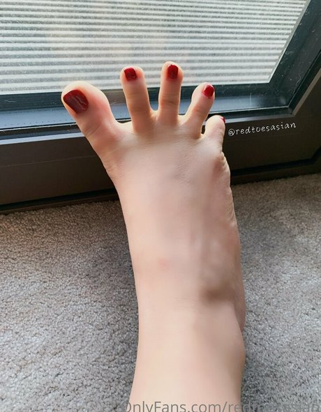 Redtoesasian