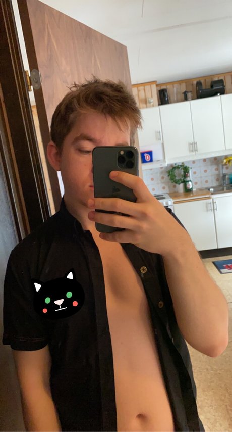 Nacktes geleaktes OnlyFans-Foto von Zack Andreasson