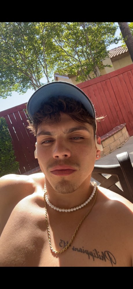 Nacktes geleaktes OnlyFans-Foto von Ty Ler