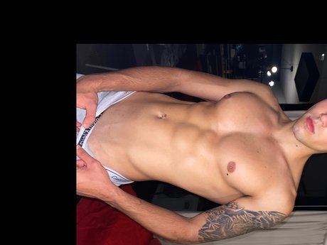 Nacktes geleaktes OnlyFans-Foto von   