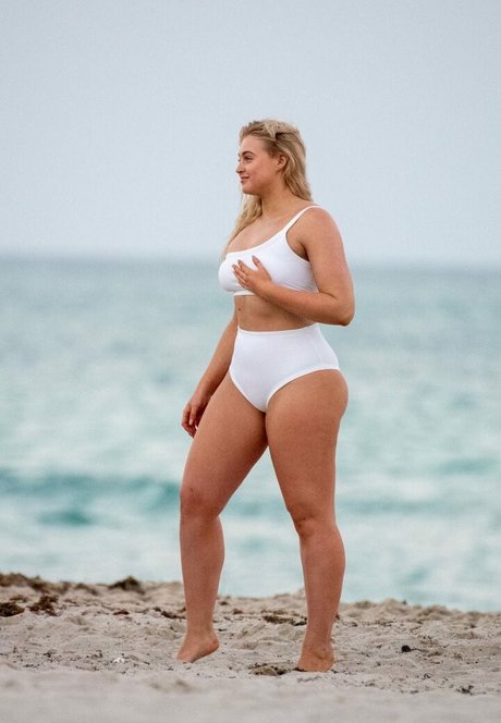 Iskra Lawrence