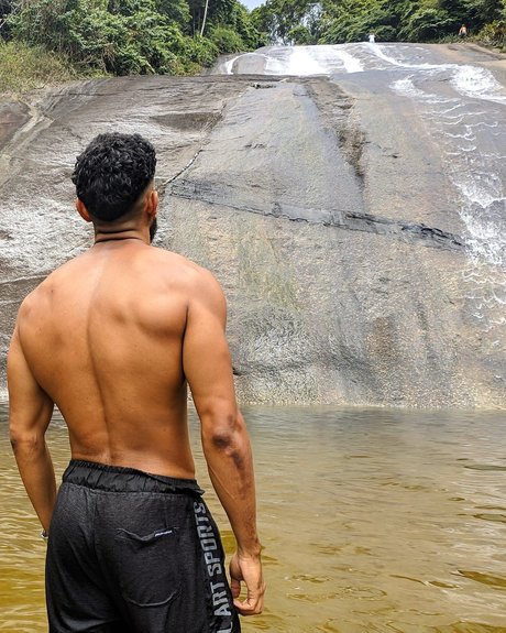 Nacktes geleaktes OnlyFans-Foto von Cesar