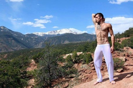 Nacktes geleaktes OnlyFans-Foto von Jimmie Slater