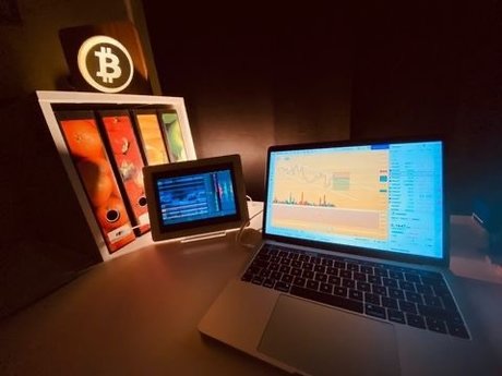 Nacktes geleaktes OnlyFans-Foto von Florian Aka Kopfundzahl