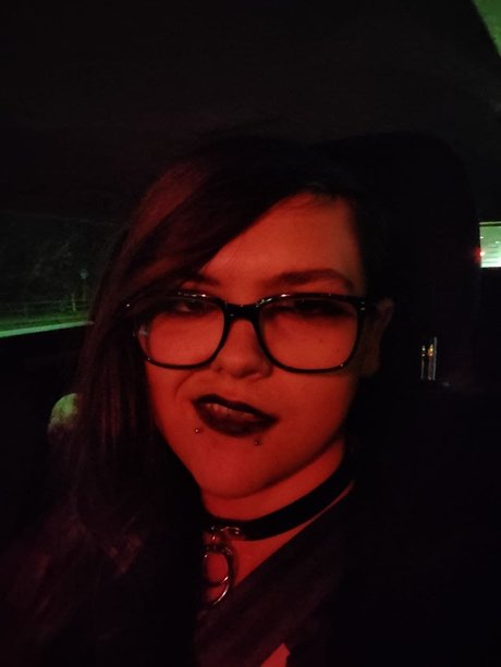 Nacktes geleaktes OnlyFans-Foto von Queen Vixie