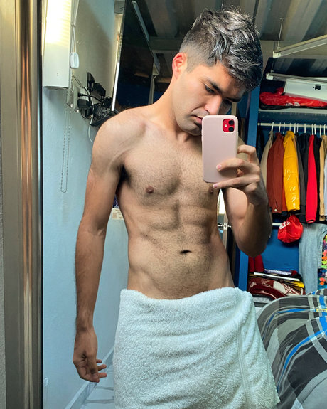 Nacktes geleaktes OnlyFans-Foto von Tito97