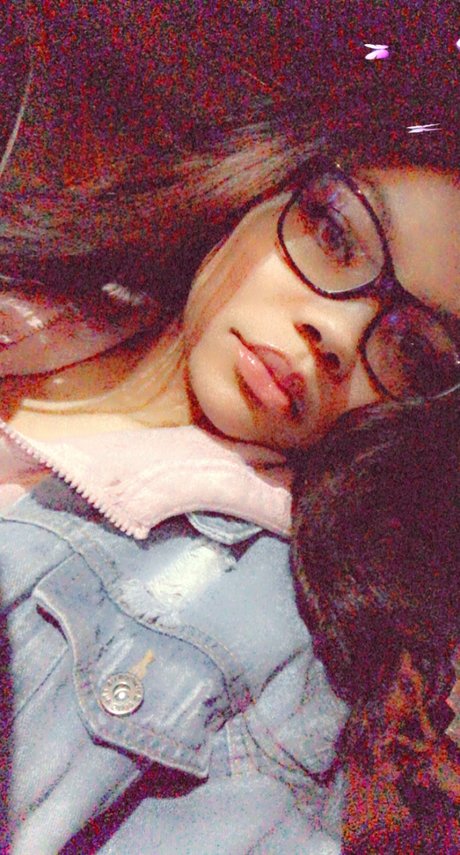 Nacktes geleaktes OnlyFans-Foto von Hazel Eyed Symone