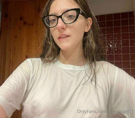 Sexyangel11