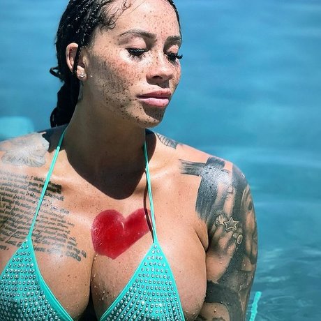 Nacktes geleaktes OnlyFans-Foto von Megan