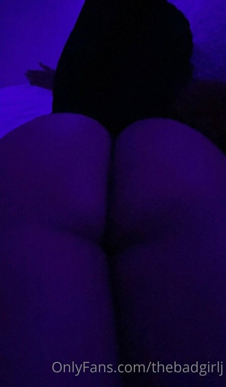 Thebadgirlj