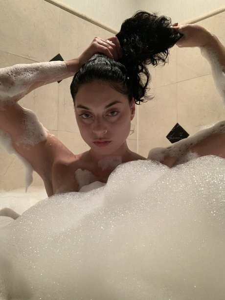 Nacktes geleaktes OnlyFans-Foto von Ty