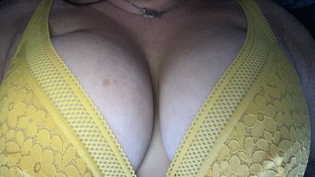 Nacktes geleaktes OnlyFans-Foto von Becky