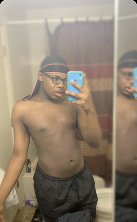 Nacktes geleaktes OnlyFans-Foto von Thekardashian