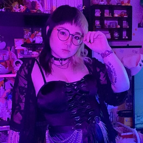 Nacktes geleaktes OnlyFans-Foto von Kitten Rae 