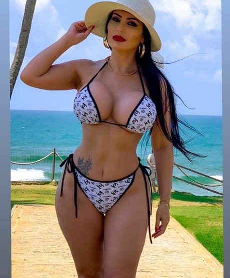 Ana Paulo Oliveira Influencer Milf