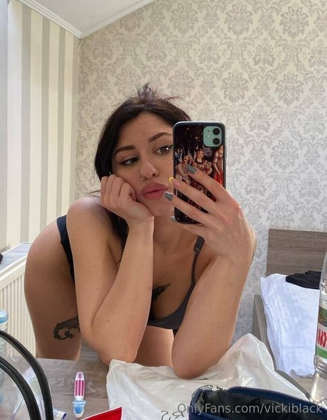 Vickiblack