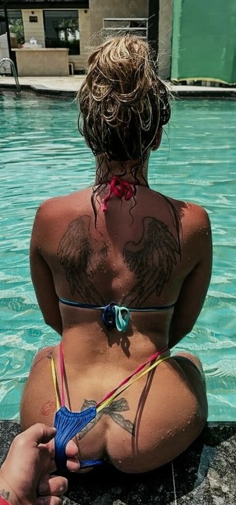 Silvia And Eveline Dellai