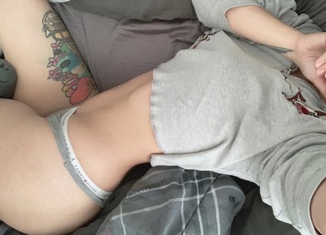 Nacktes geleaktes OnlyFans-Foto von Berryswirl