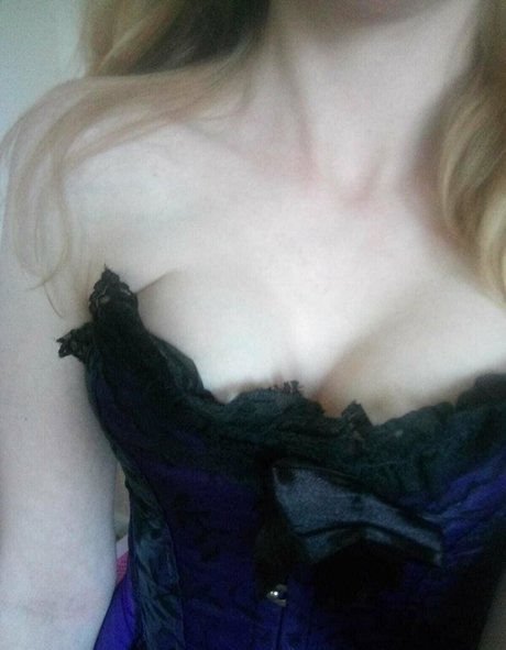 Naughtywifeynextdoor