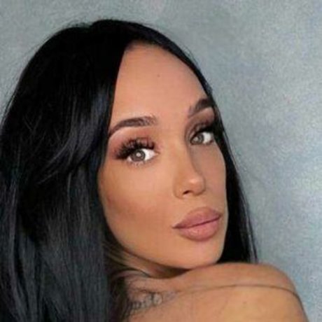 Nacktes geleaktes OnlyFans-Foto von Latextemptress