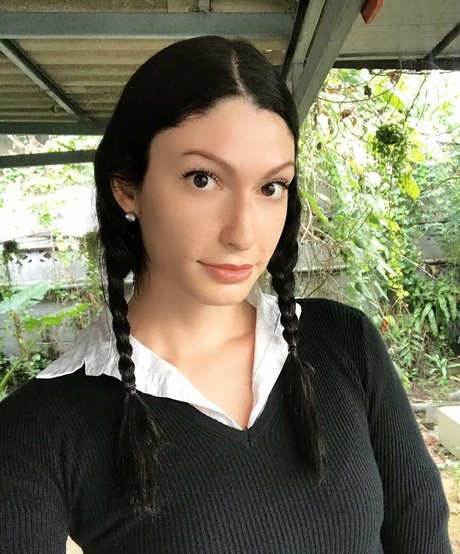 Kimberly Apasara Thomas