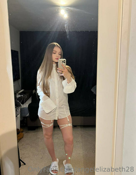 Angelelizabeth28