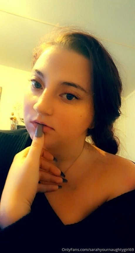 Sarahyournaughtygirl69