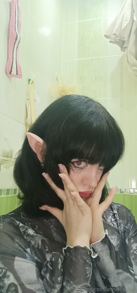 Nacktes geleaktes OnlyFans-Foto von Anhelinadoll