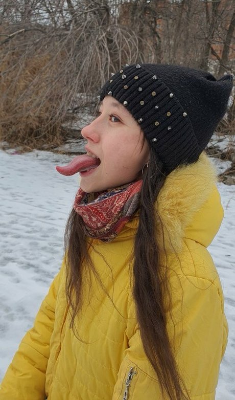 Long Tongue Fetish