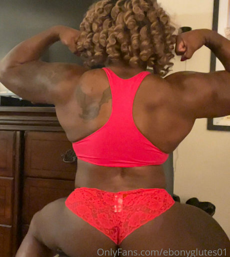 Ebonyglutes01