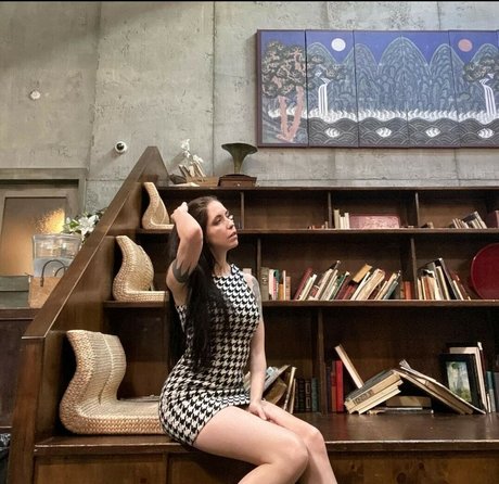 Nacktes geleaktes OnlyFans-Foto von Ashley Lunt