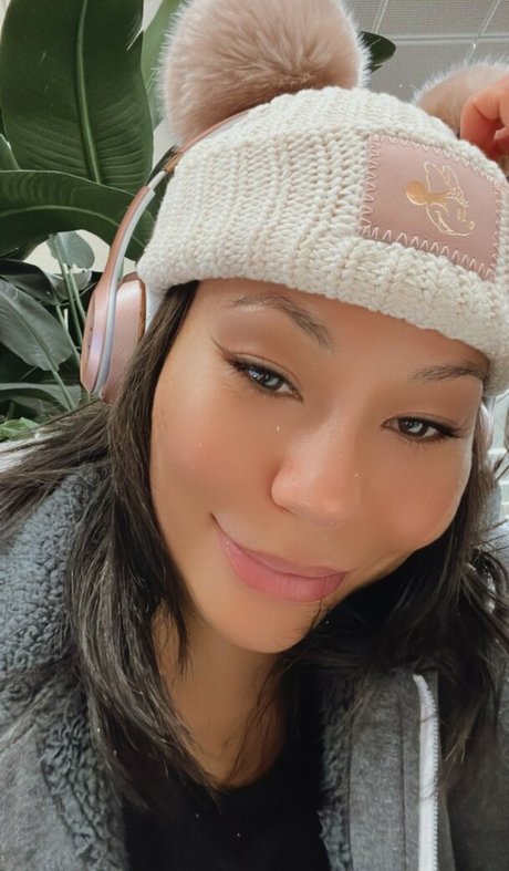 Nacktes geleaktes OnlyFans-Foto von Mia Yim