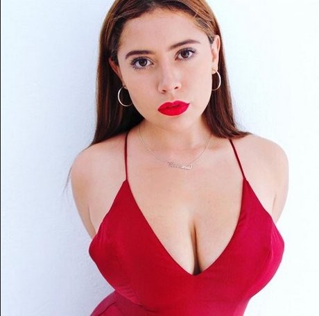 Nacktes geleaktes OnlyFans-Foto von Vivi Alto