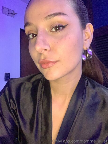 Domme Juliet