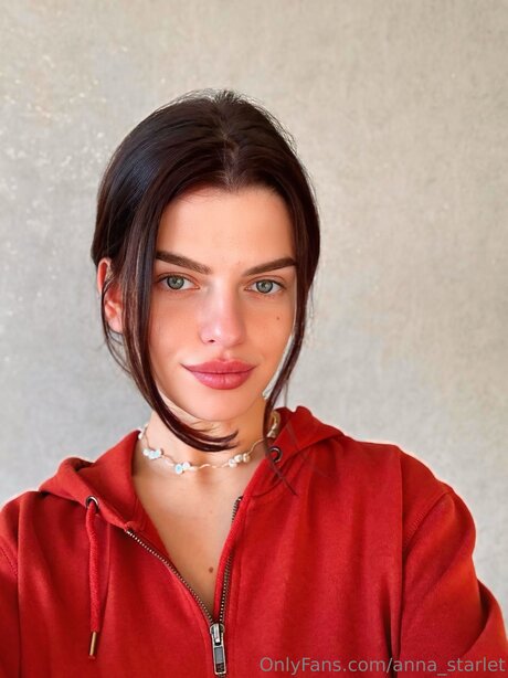 Anna Starlet